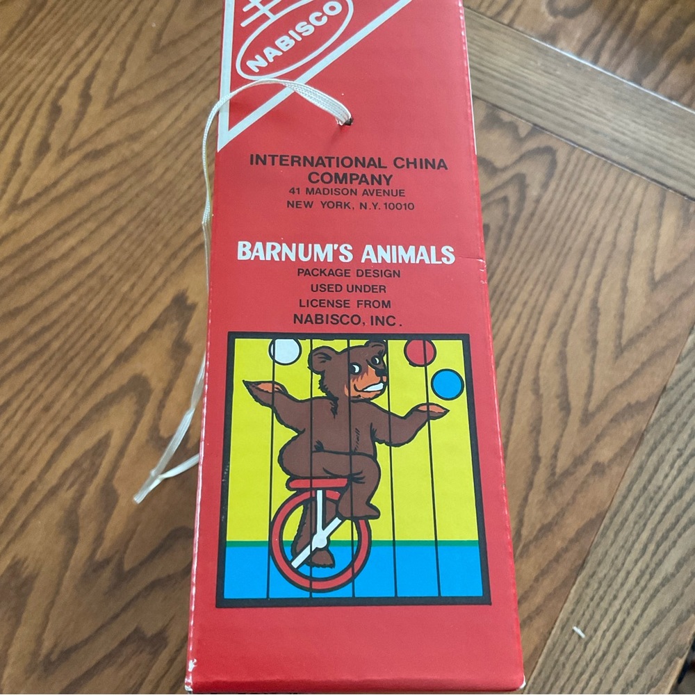 Nabisco Barnum’s Animals Children’s 3 Piece Stoneware Set - Picture 8 of 10